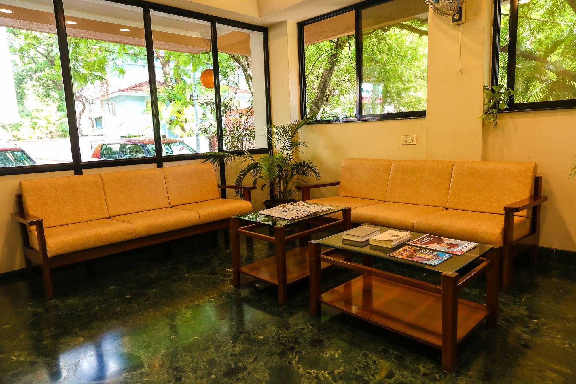 Hotel Lotus Pune Esterno foto